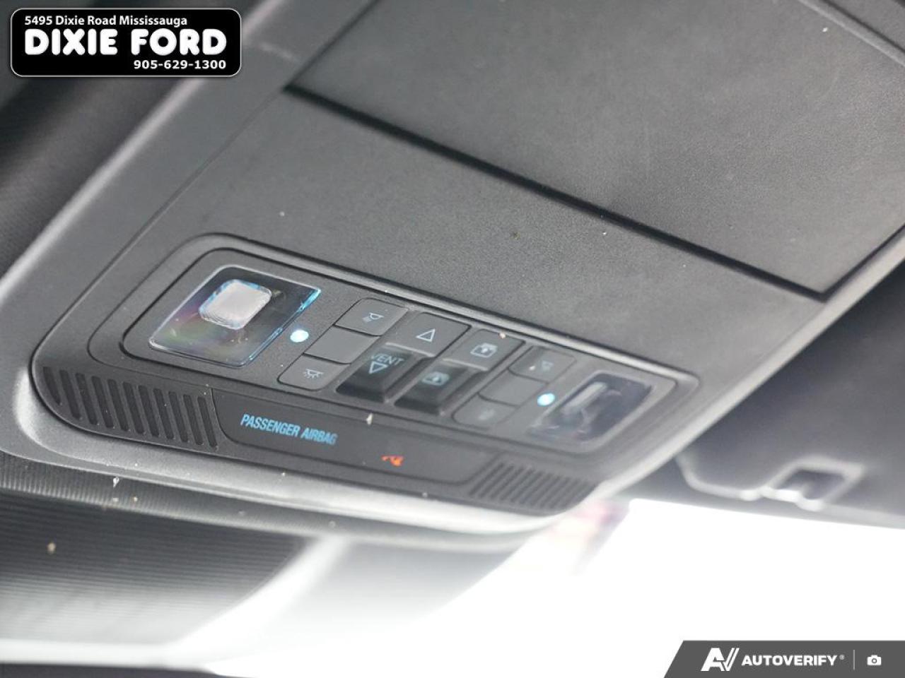 2022 Ford Explorer ST Photo