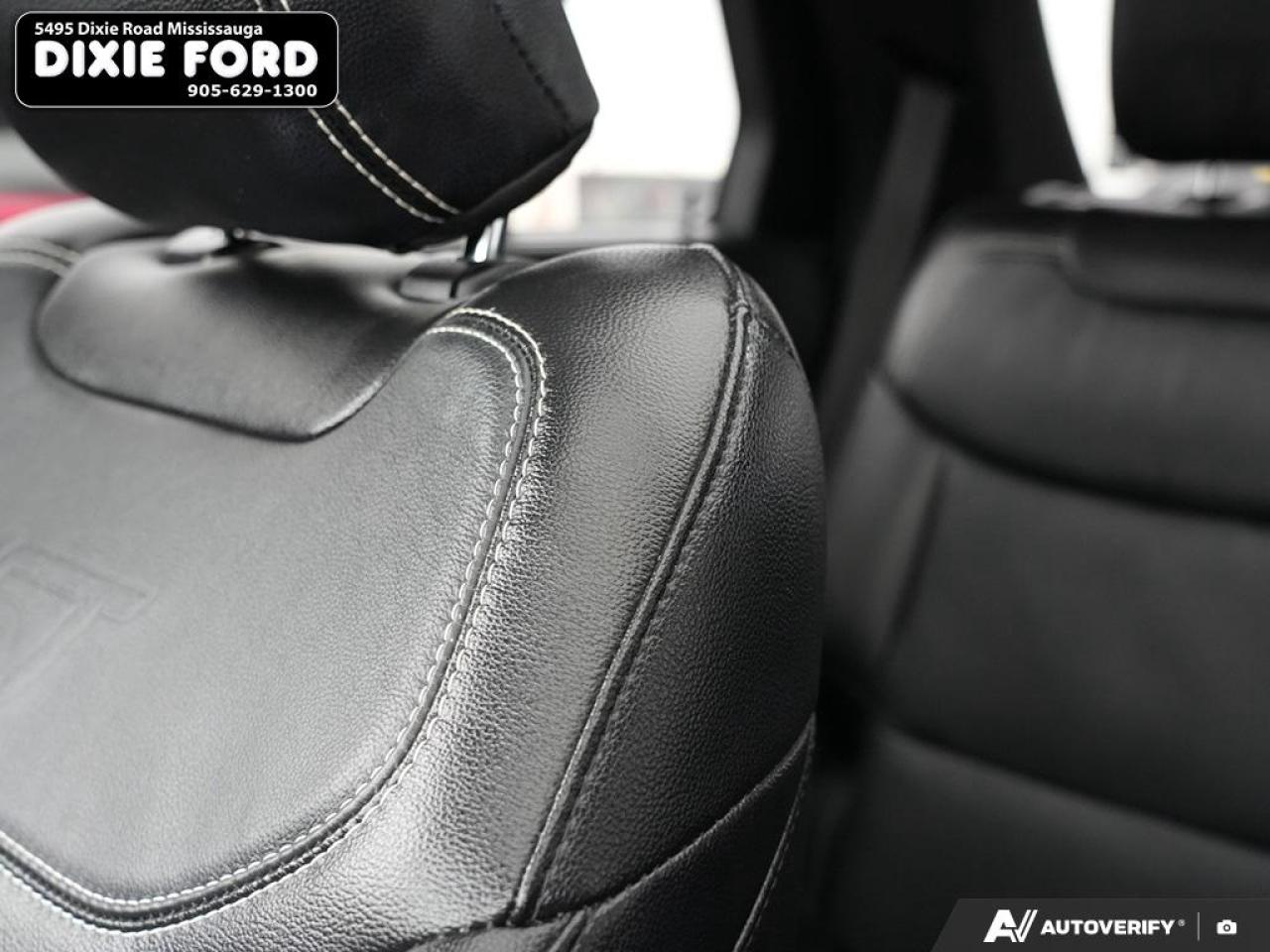 2022 Ford Explorer ST Photo