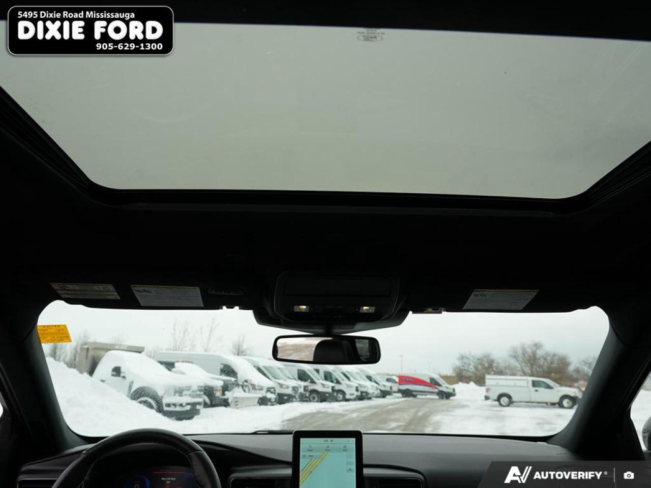 2022 Ford Explorer ST Photo