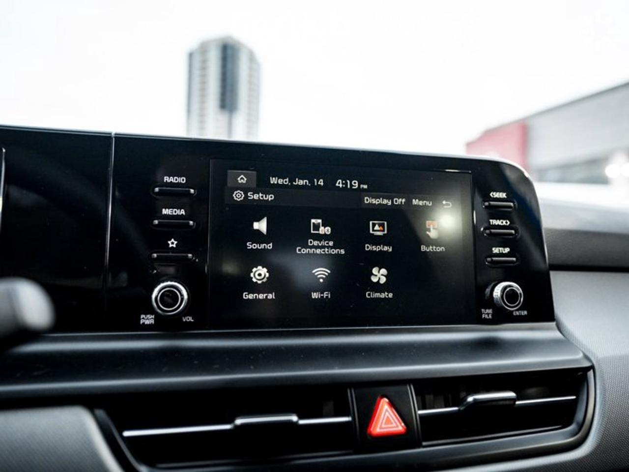 2025 Kia Seltos LX AWD Heated Seats Blind Spot Aid Backup Cam Apple CarPlay Photo