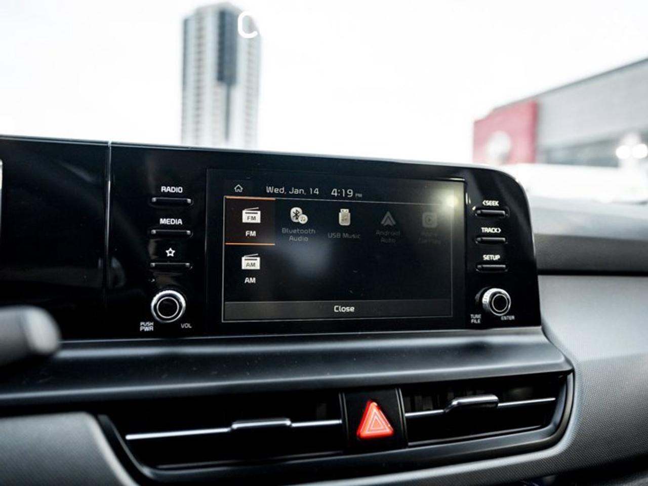 2025 Kia Seltos LX AWD Heated Seats Blind Spot Aid Backup Cam Apple CarPlay Photo