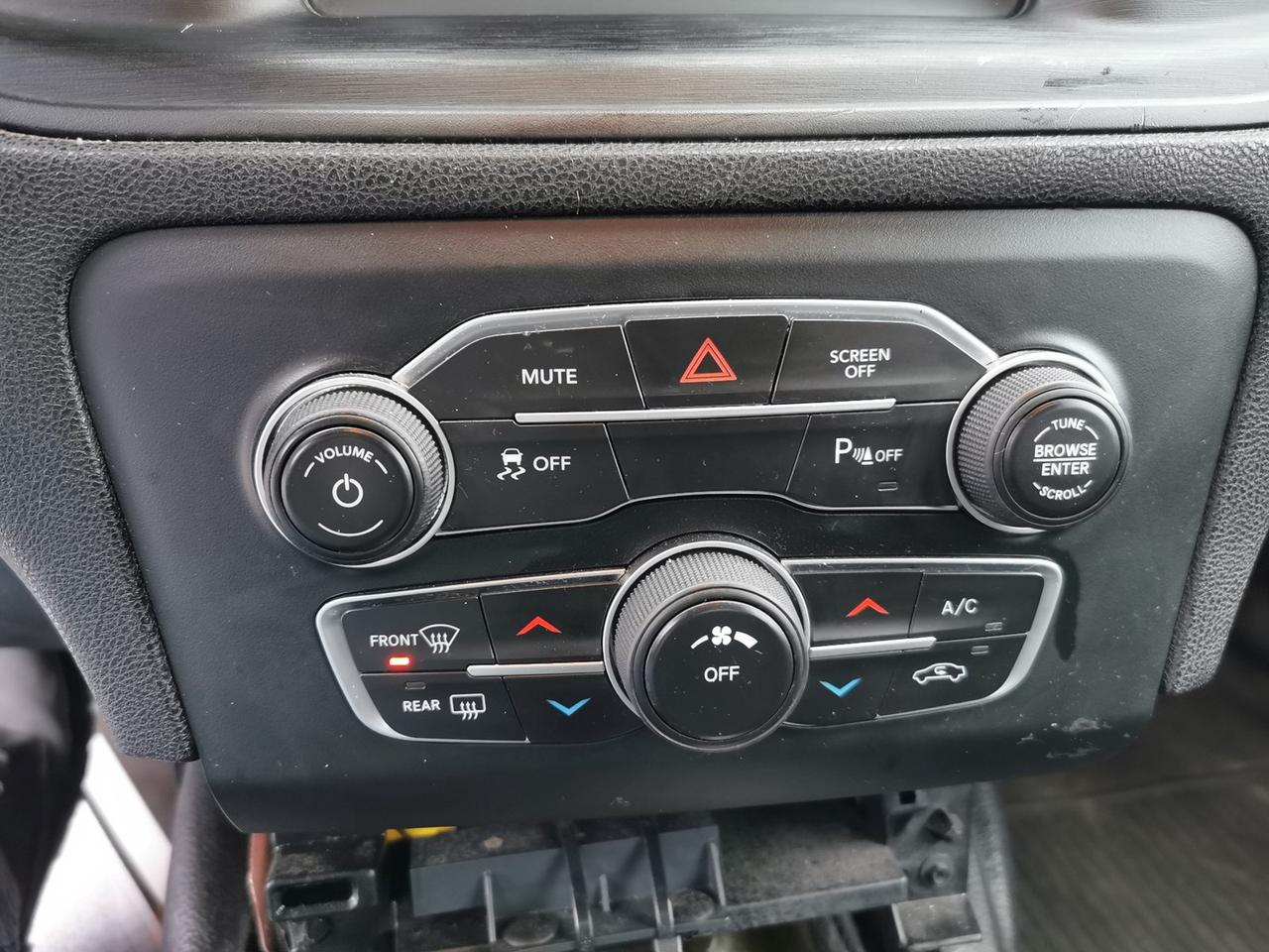 2019 Dodge Charger Police Photo