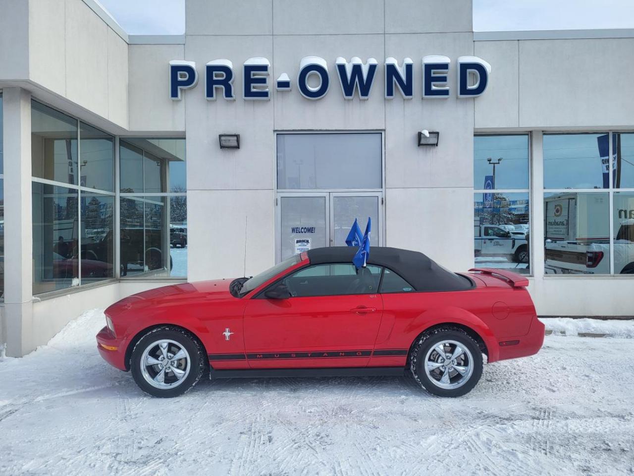 2006 Ford Mustang 2dr Conv Photo