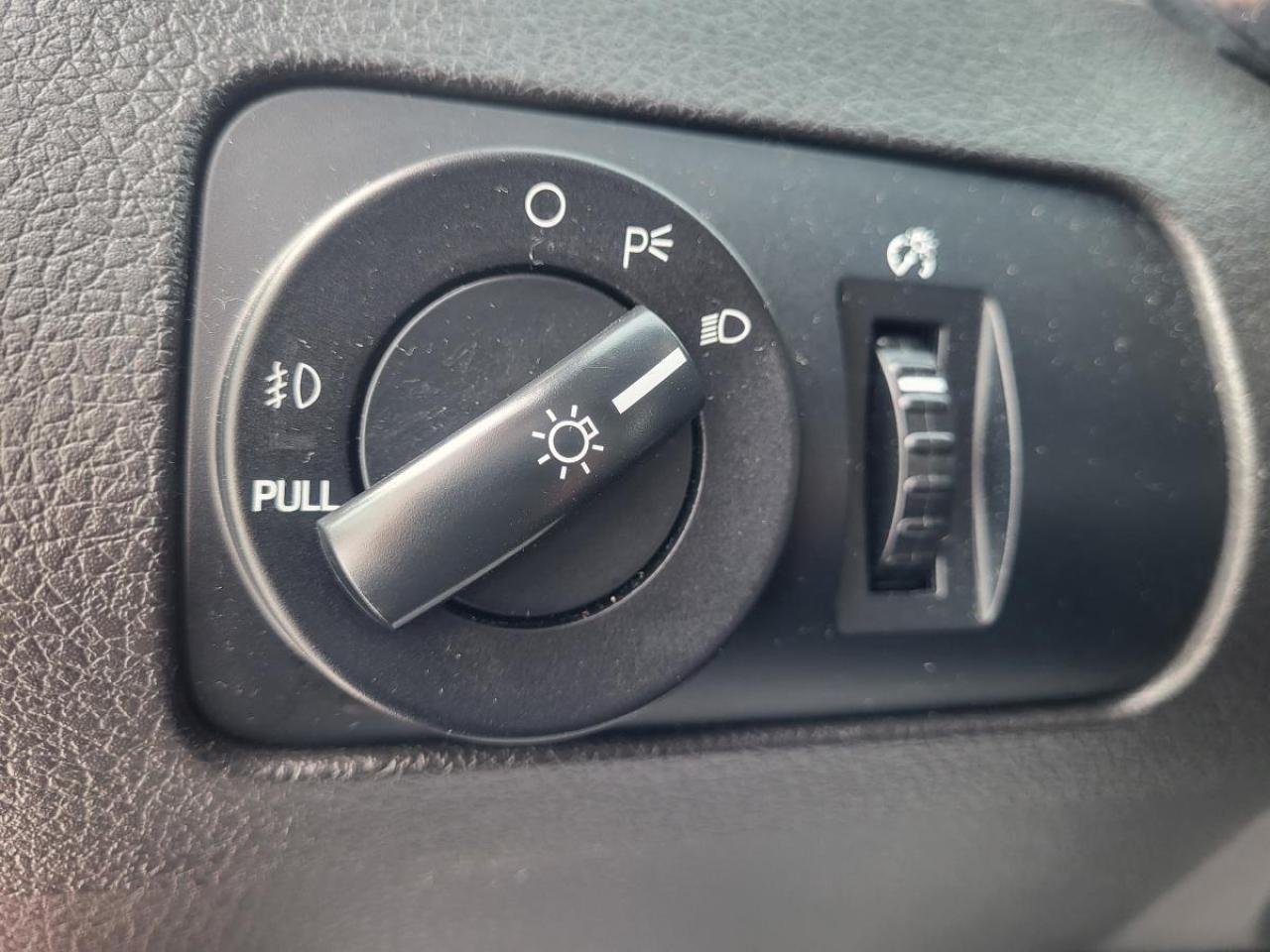 2006 Ford Mustang 2dr Conv Photo