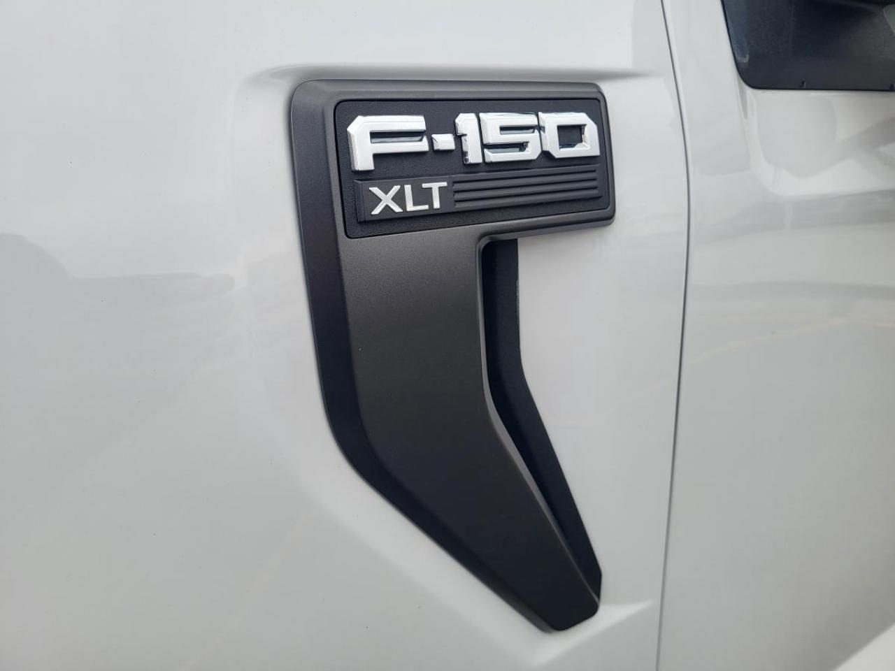 2022 Ford F-150 XLT 4WD SuperCrew 5.5' Box Photo