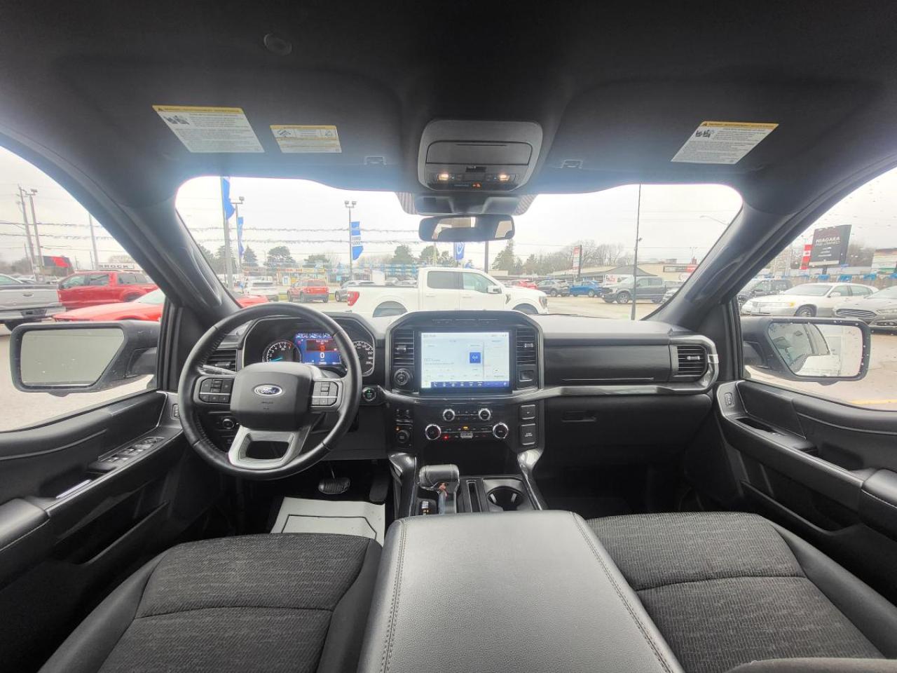 2022 Ford F-150 XLT 4WD SuperCrew 5.5' Box Photo