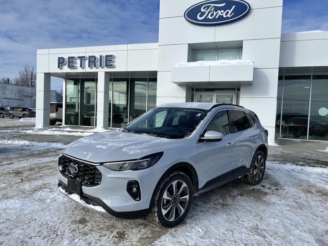 2025 Ford Escape Platinum Photo0