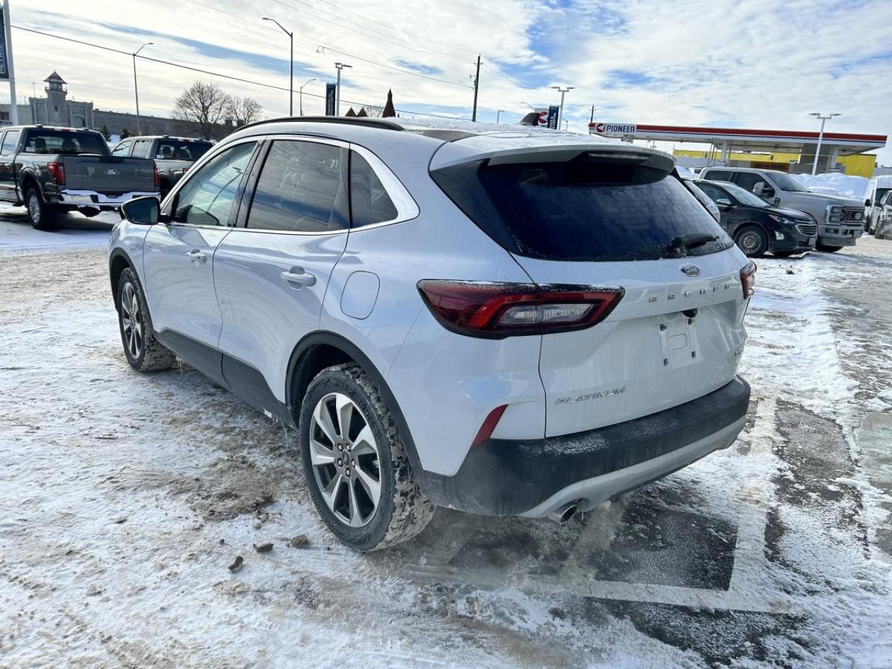 2025 Ford Escape Platinum Photo