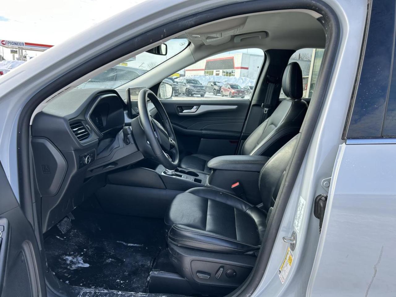 2025 Ford Escape Platinum Photo