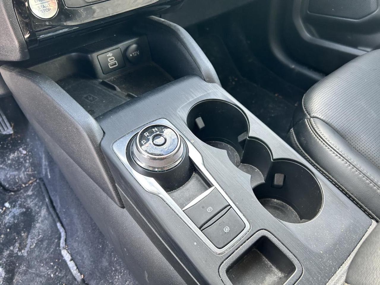 2025 Ford Escape Platinum Photo