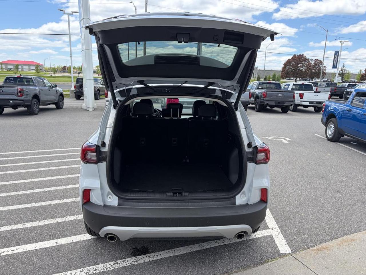 2025 Ford Escape Platinum Photo