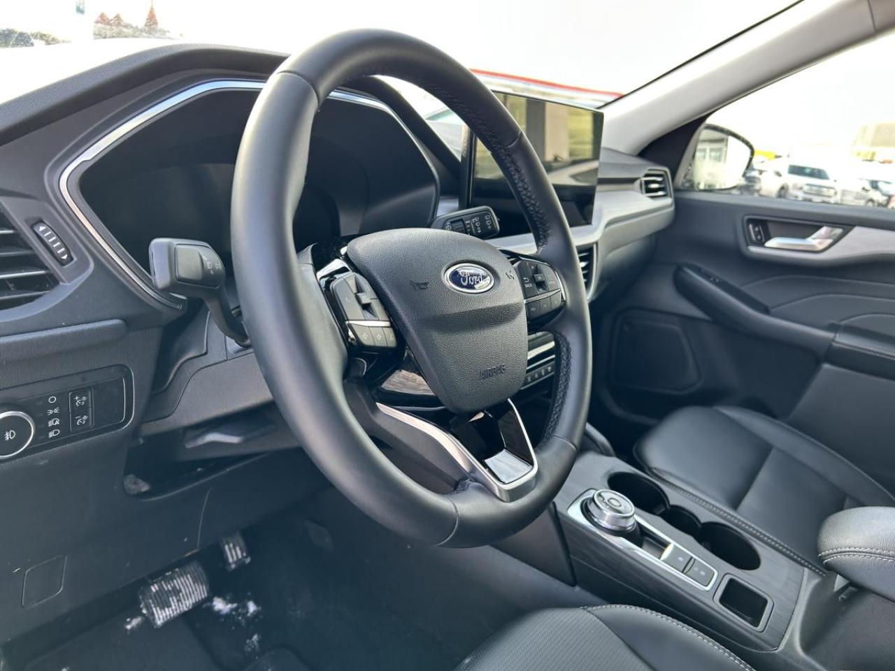 2025 Ford Escape Platinum Photo