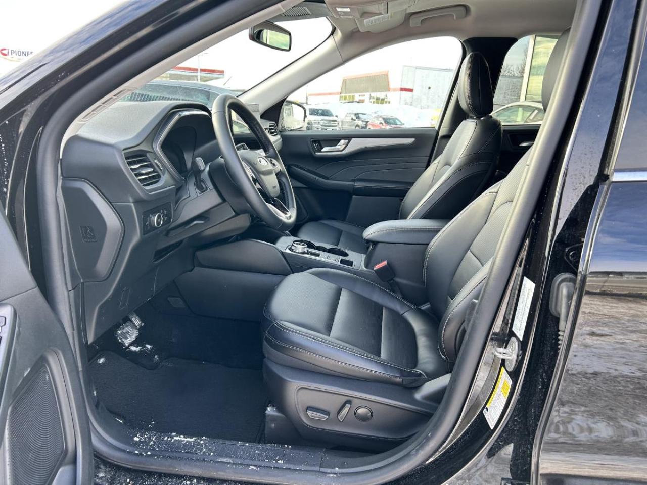 2025 Ford Escape Platinum Photo