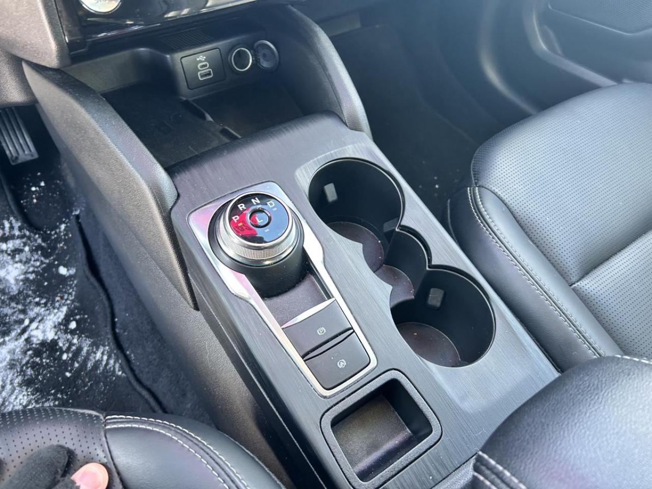 2025 Ford Escape Platinum Photo