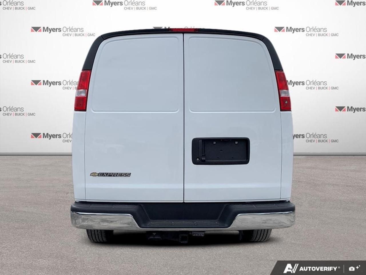 2025 Chevrolet Express Cargo Van 2500 155 Photo3