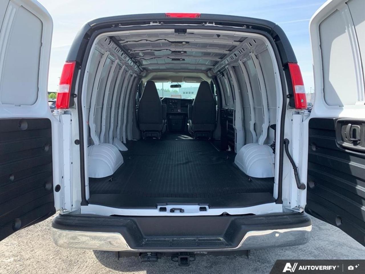 2025 Chevrolet Express Cargo Van 3500 155 Photo