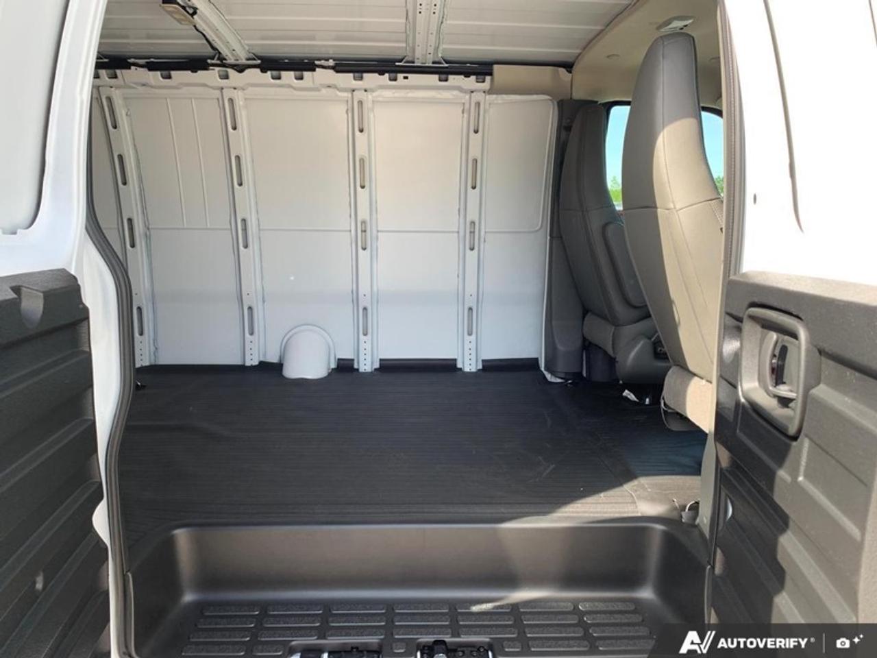2025 Chevrolet Express Cargo Van 3500 155 Photo