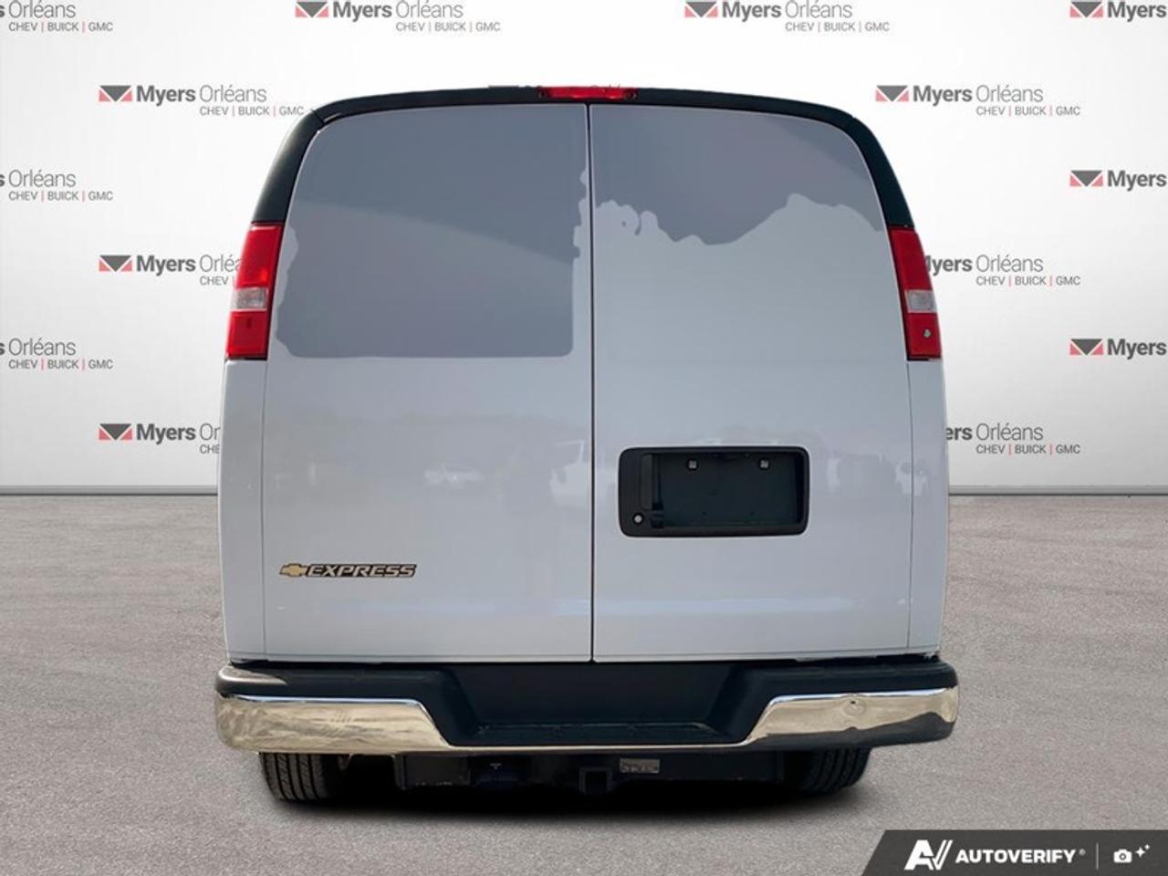 2025 Chevrolet Express Cargo Van 3500 155 Photo3