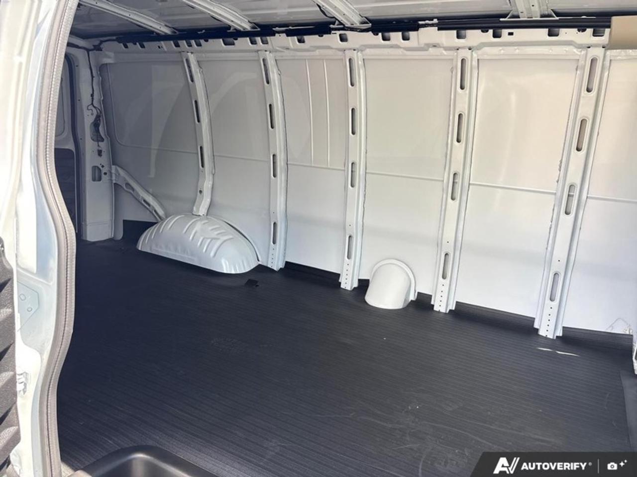 2025 Chevrolet Express Cargo Van 2500 155 Photo