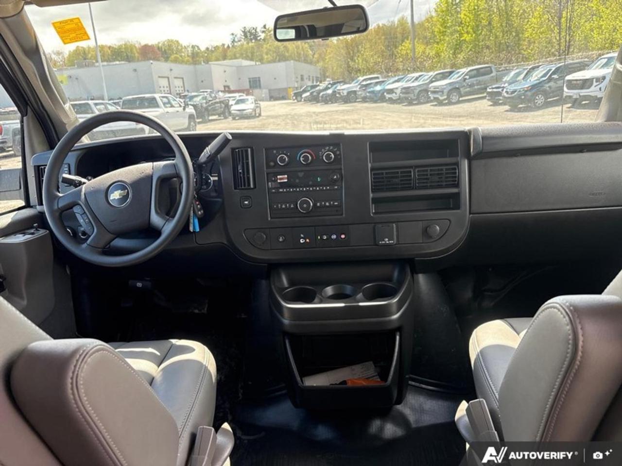 2025 Chevrolet Express Cargo Van 2500 155 Photo