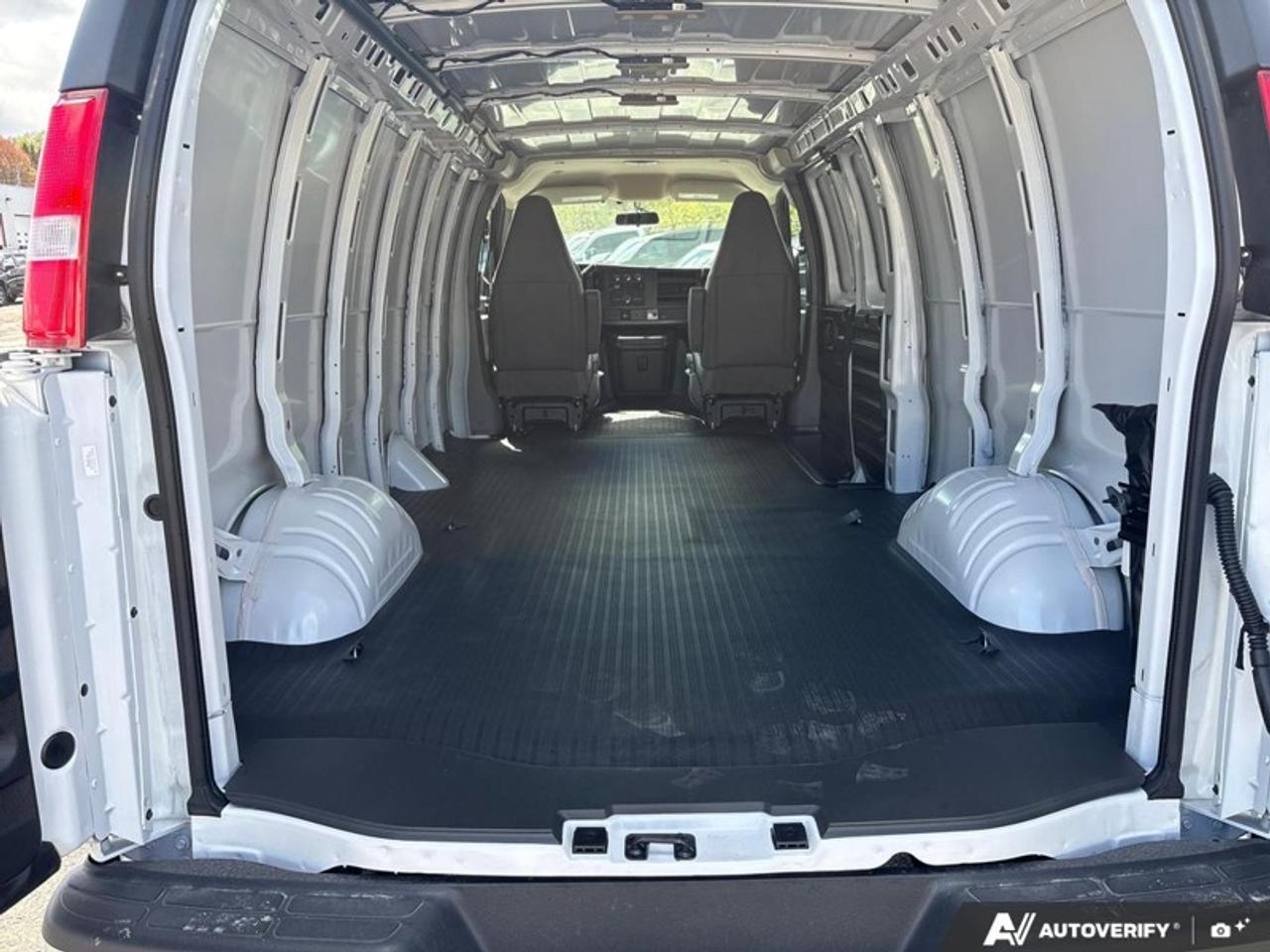 2025 GMC Savana Cargo Van 2500 155 Photo