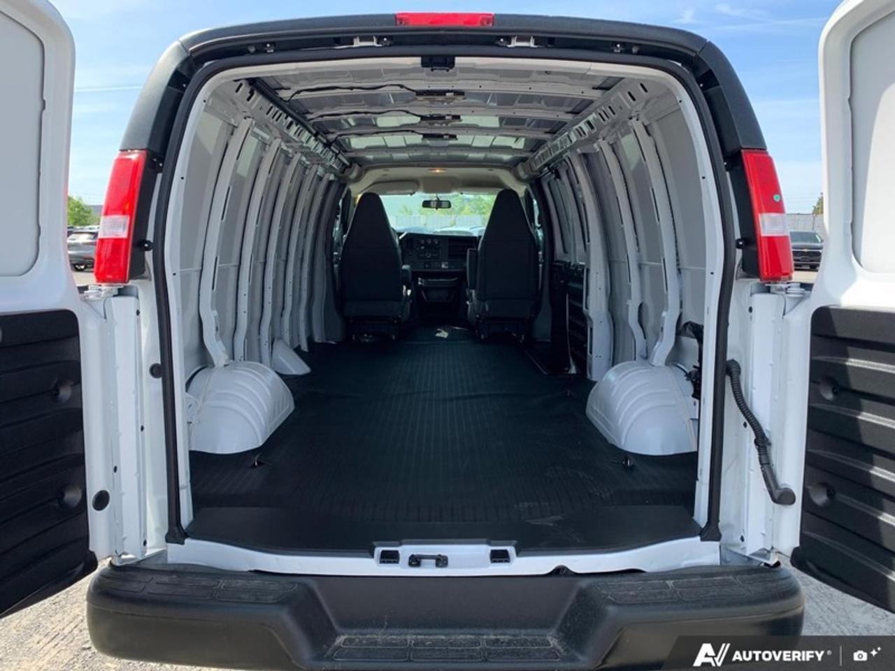 2025 GMC Savana Cargo Van 2500 155 Photo