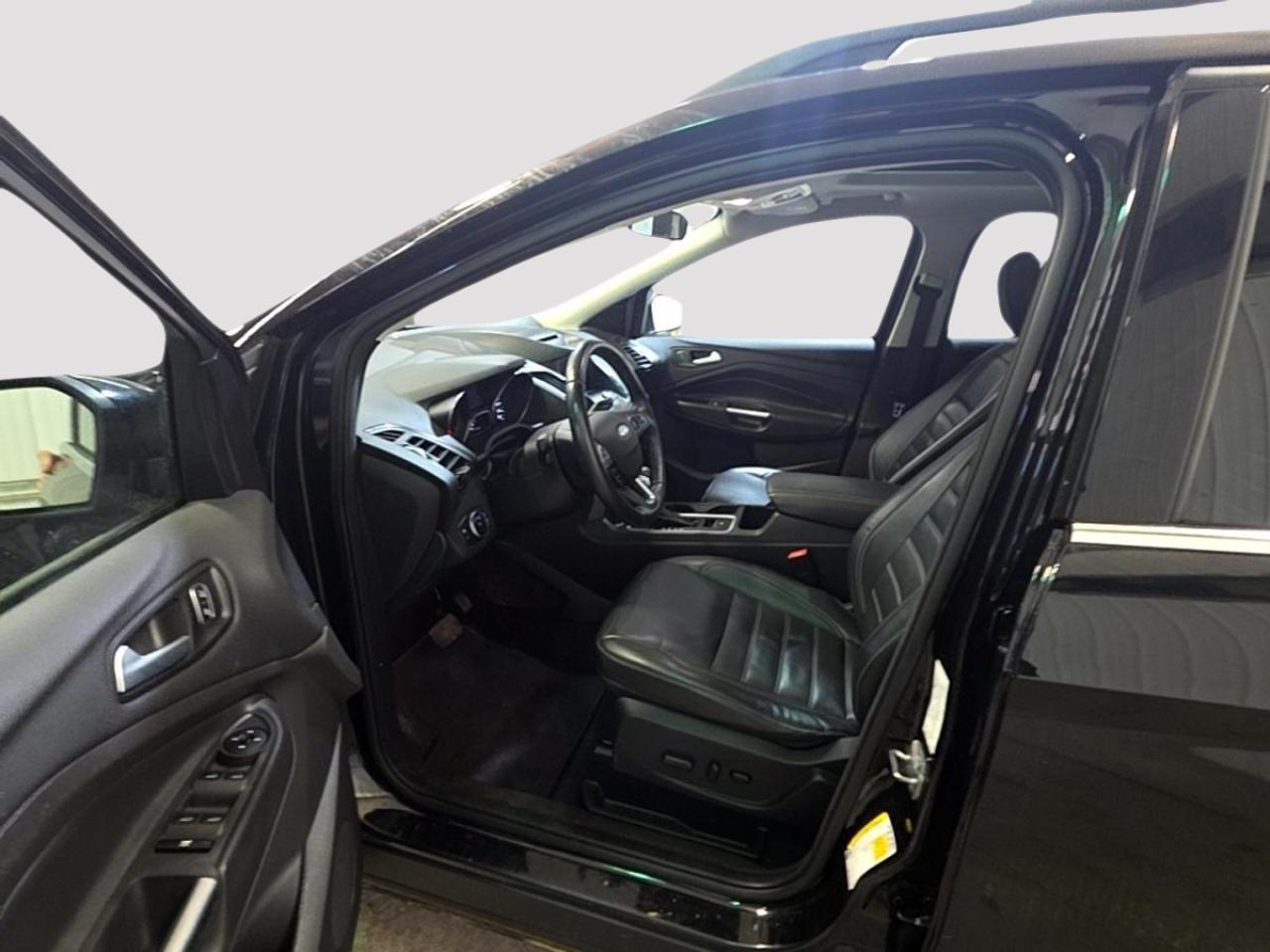 2018 Ford Escape SEL Photo