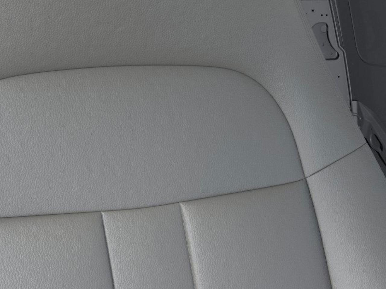 2025 Chevrolet Express Cargo Van 2500 135 Photo