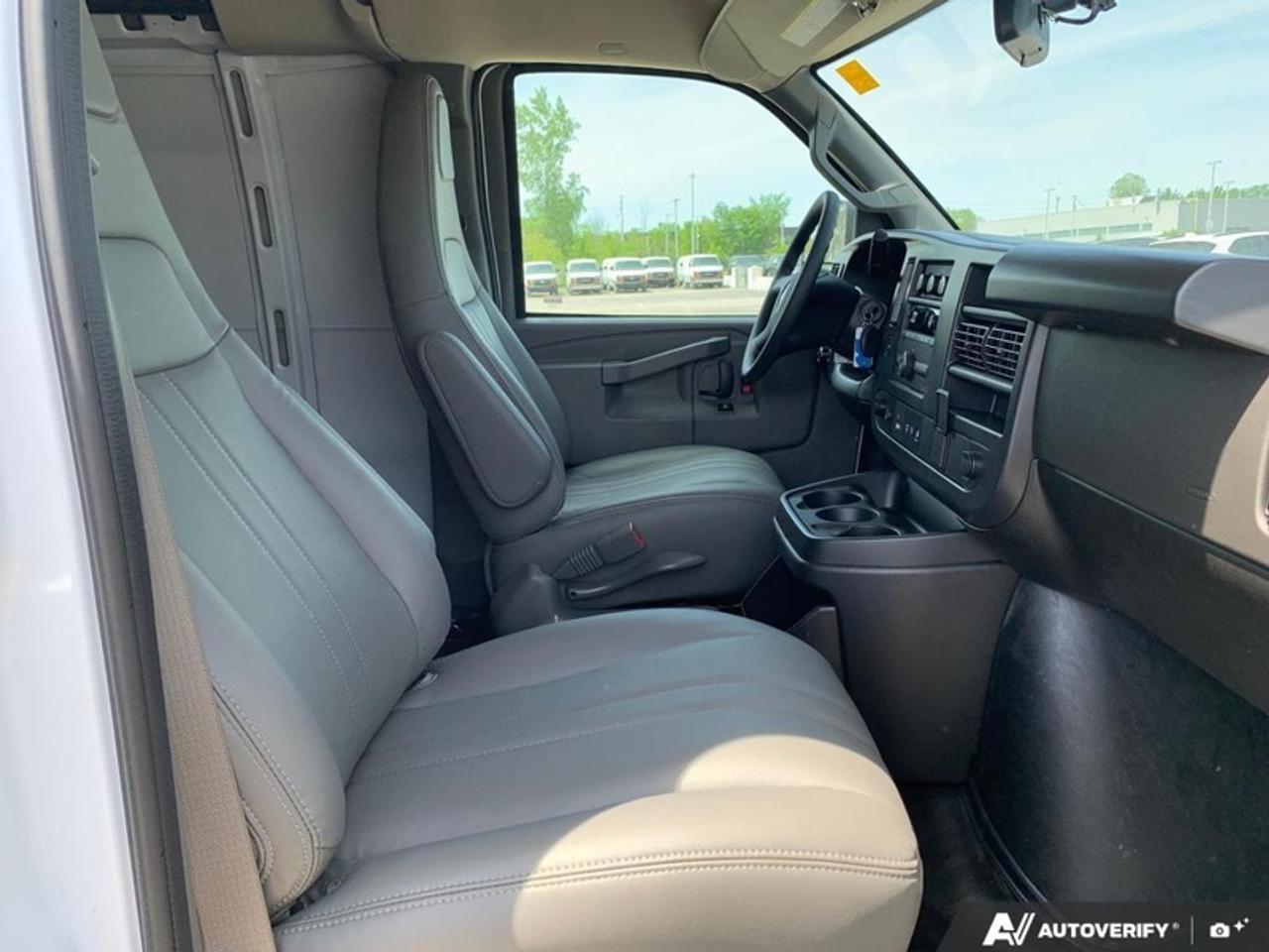 2025 GMC Savana Cargo Van 2500 135 Photo