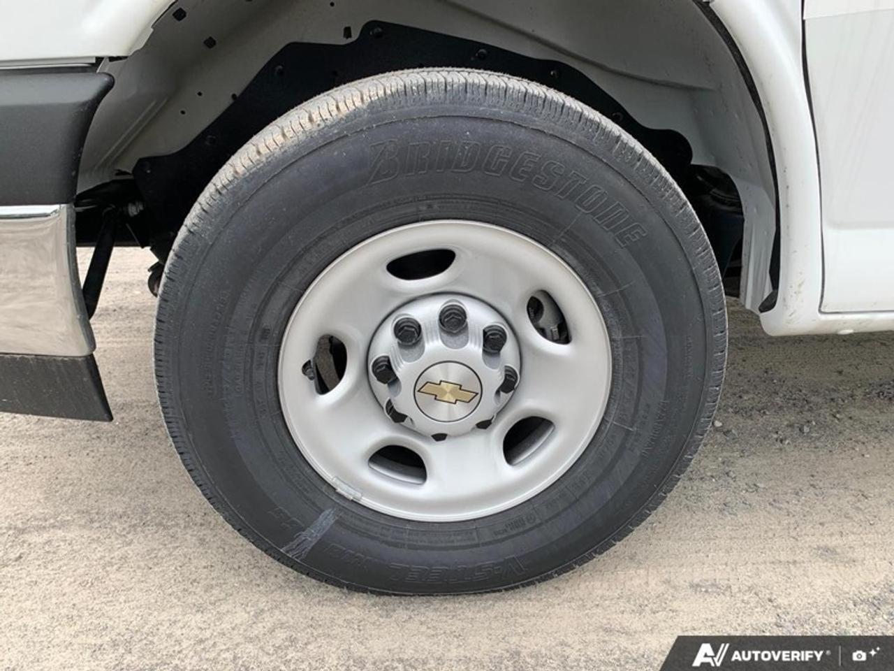 2025 Chevrolet Express Cargo Van 2500 155 Photo