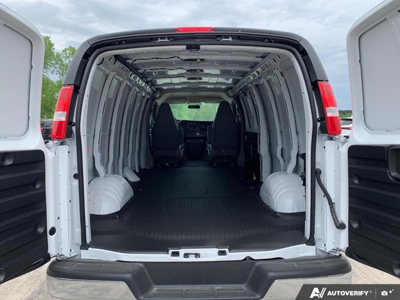 2025 Chevrolet Express Cargo Van 2500 155 Photo