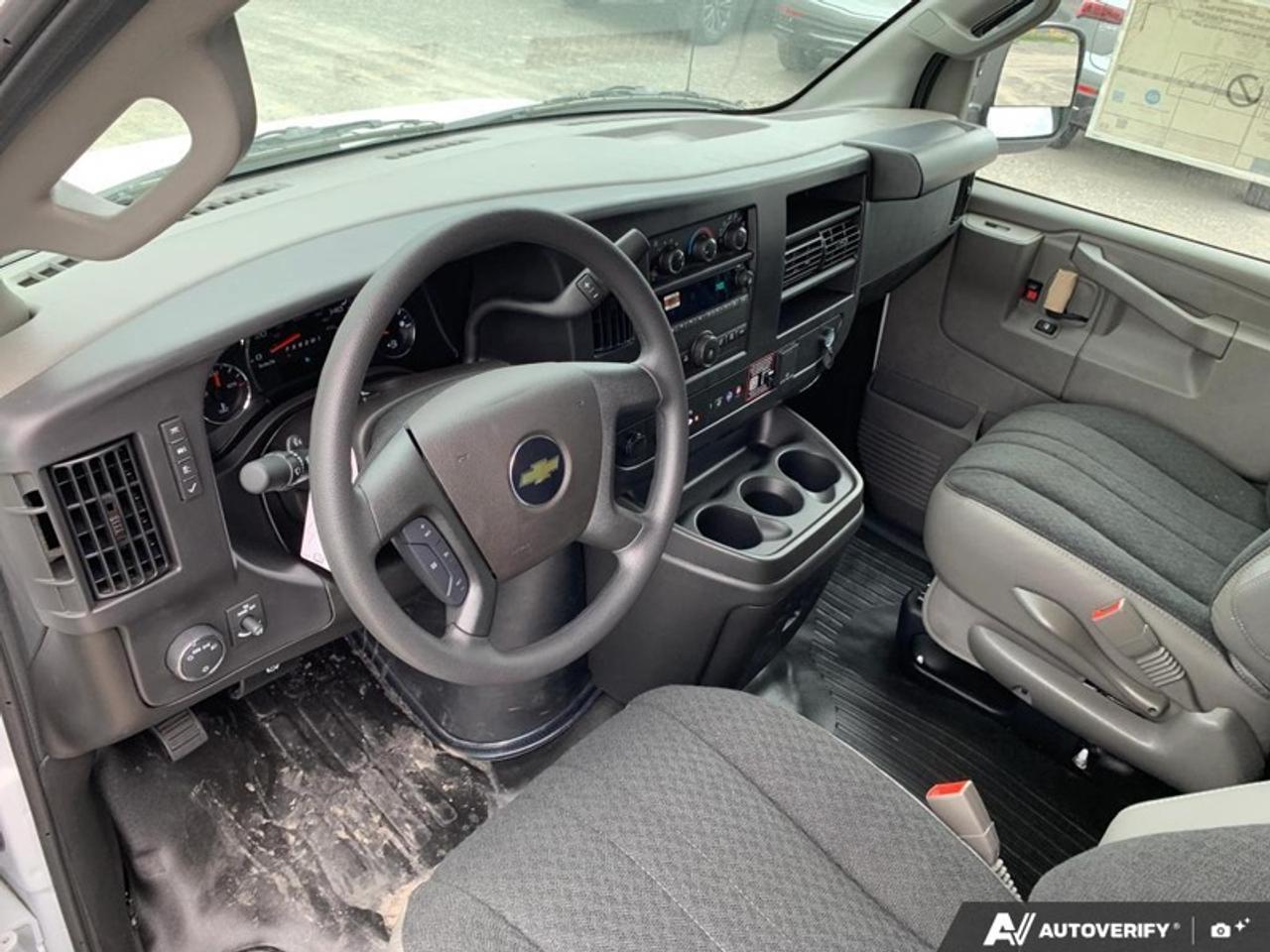 2025 Chevrolet Express Cargo Van 2500 155 Photo