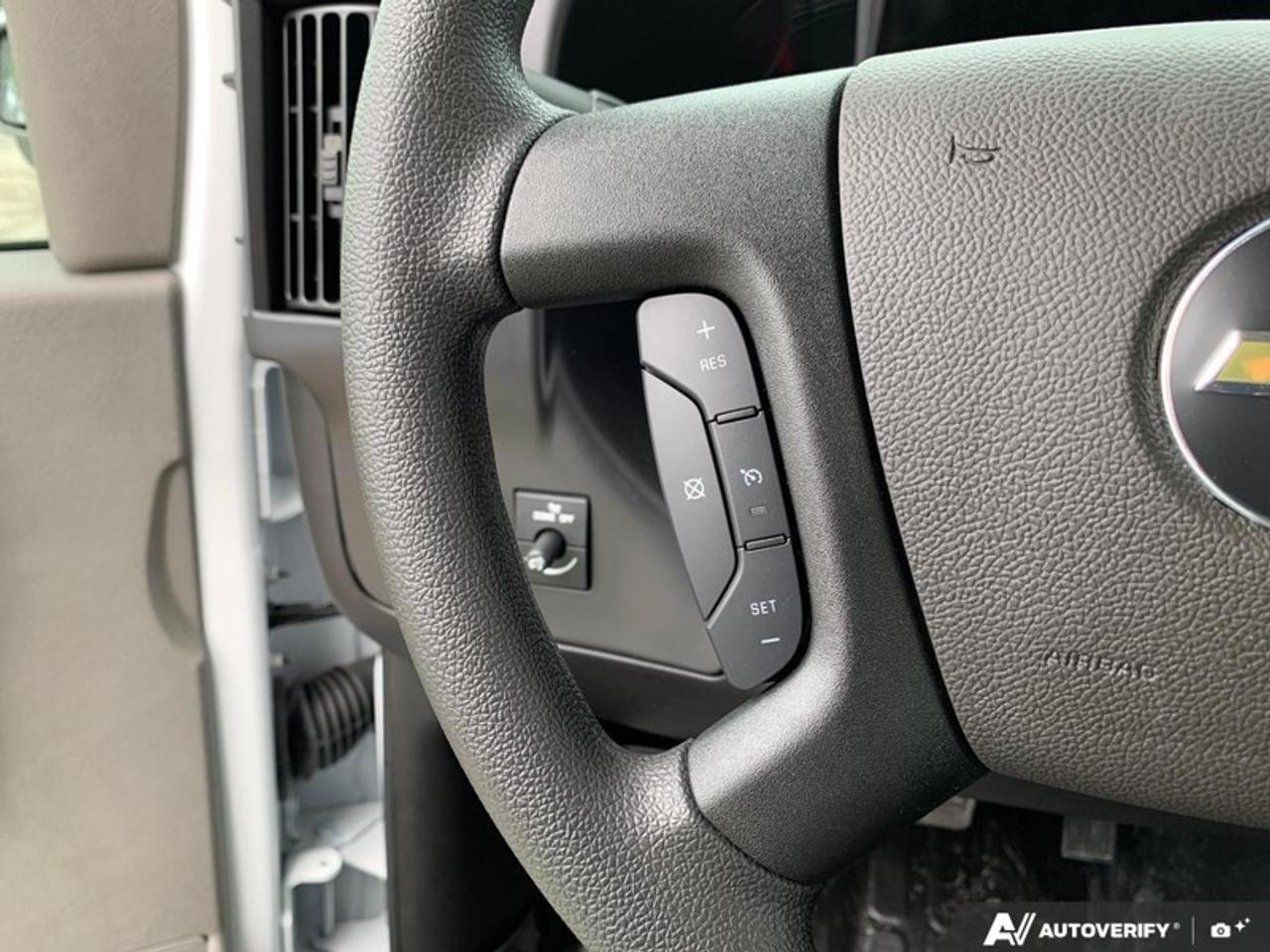 2025 Chevrolet Express Cargo Van 2500 155 Photo