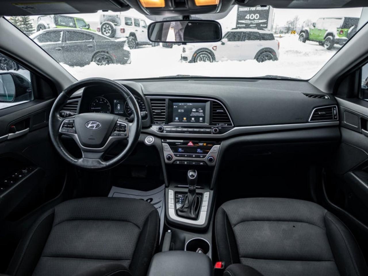 2017 Hyundai Elantra GLS Photo