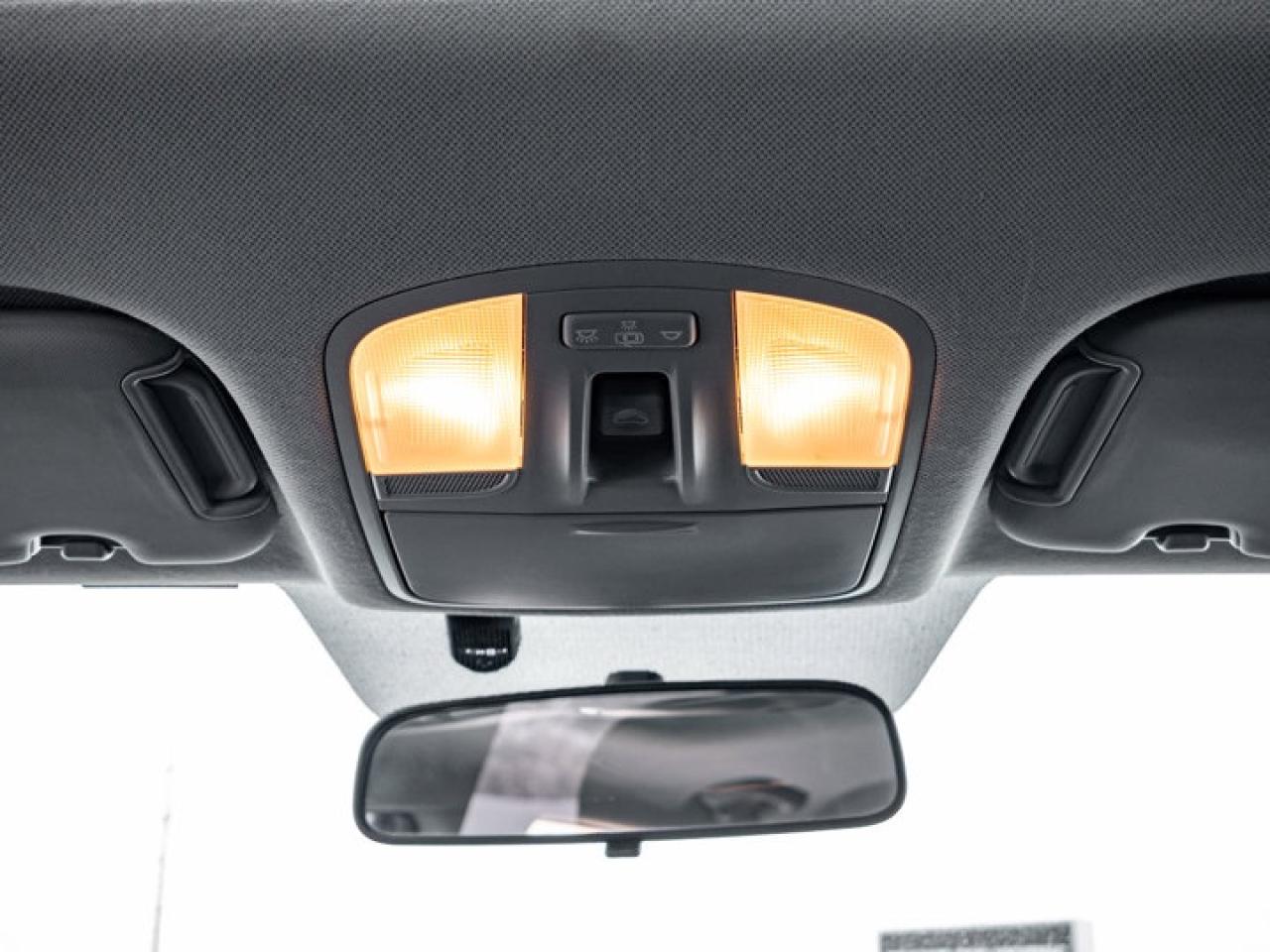 2017 Hyundai Elantra GLS Photo