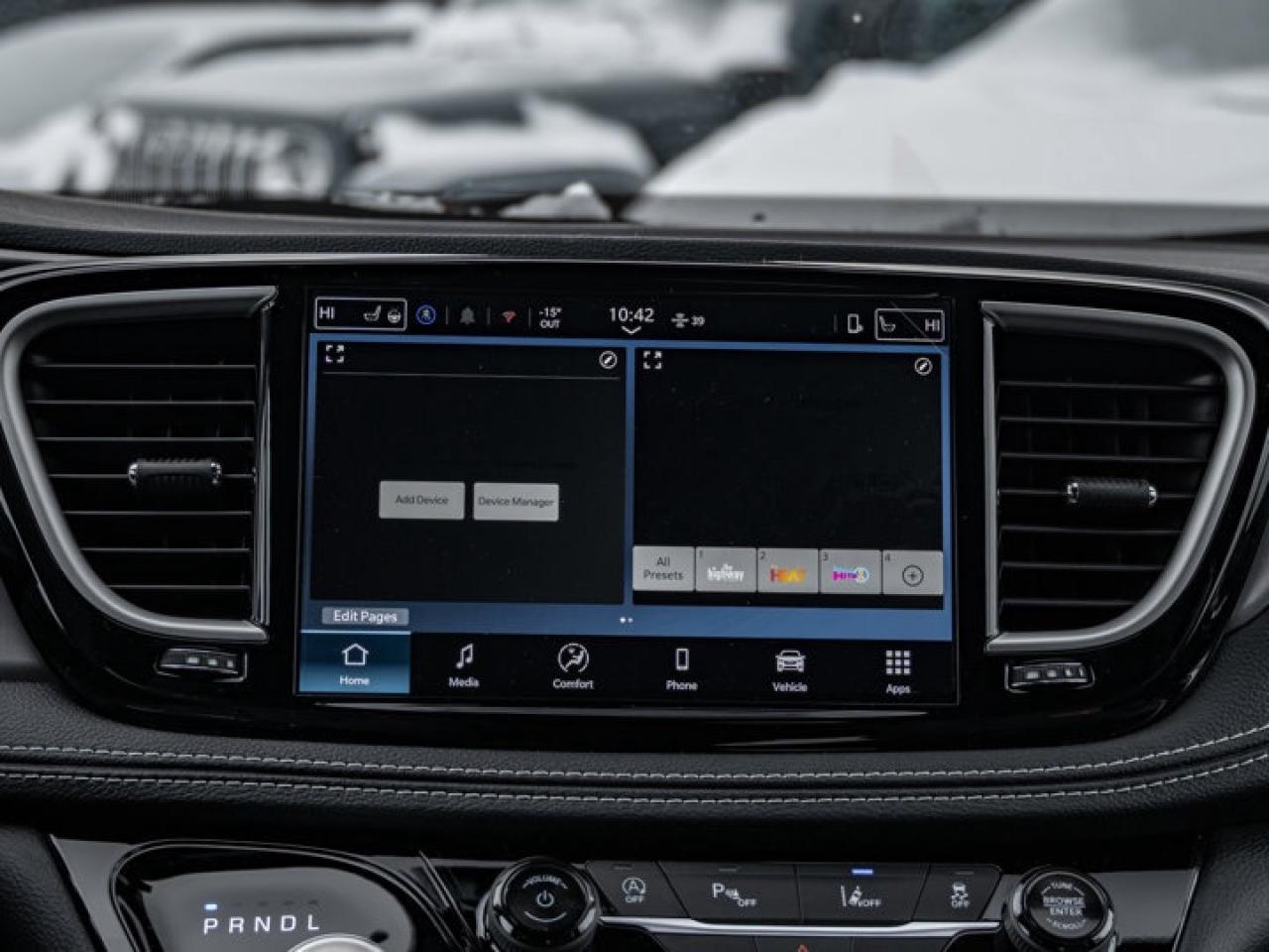 2026 Chrysler Pacifica Select Photo