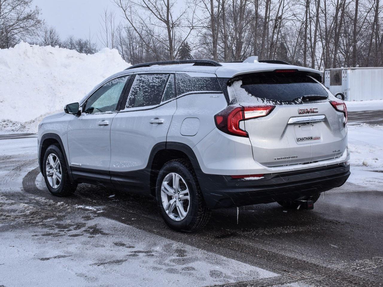 2022 GMC Terrain AWD SLE Photo