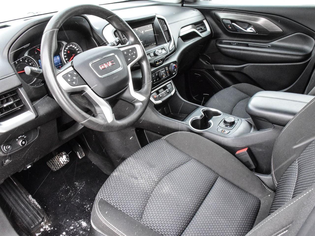 2022 GMC Terrain AWD SLE Photo