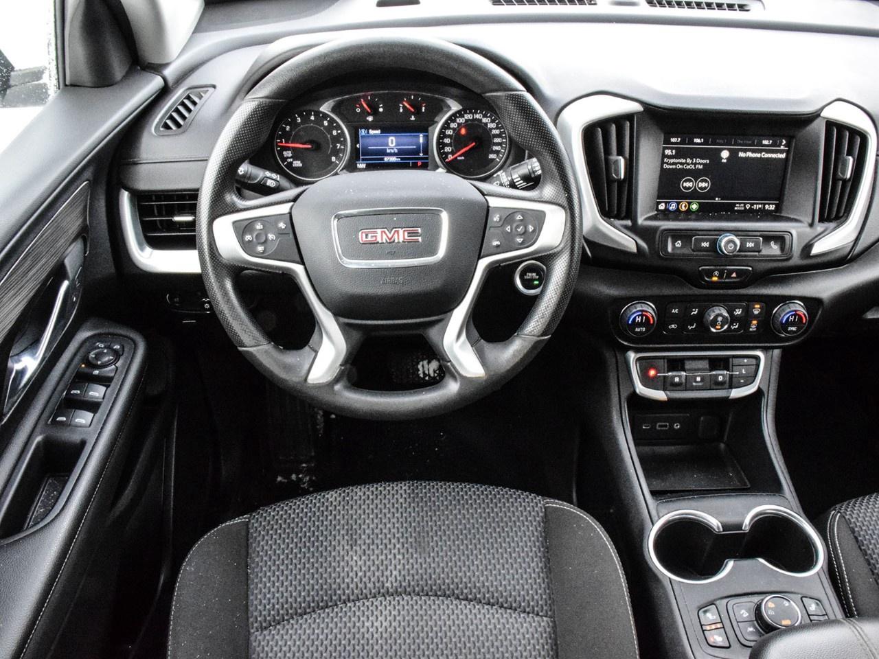 2022 GMC Terrain AWD SLE Photo