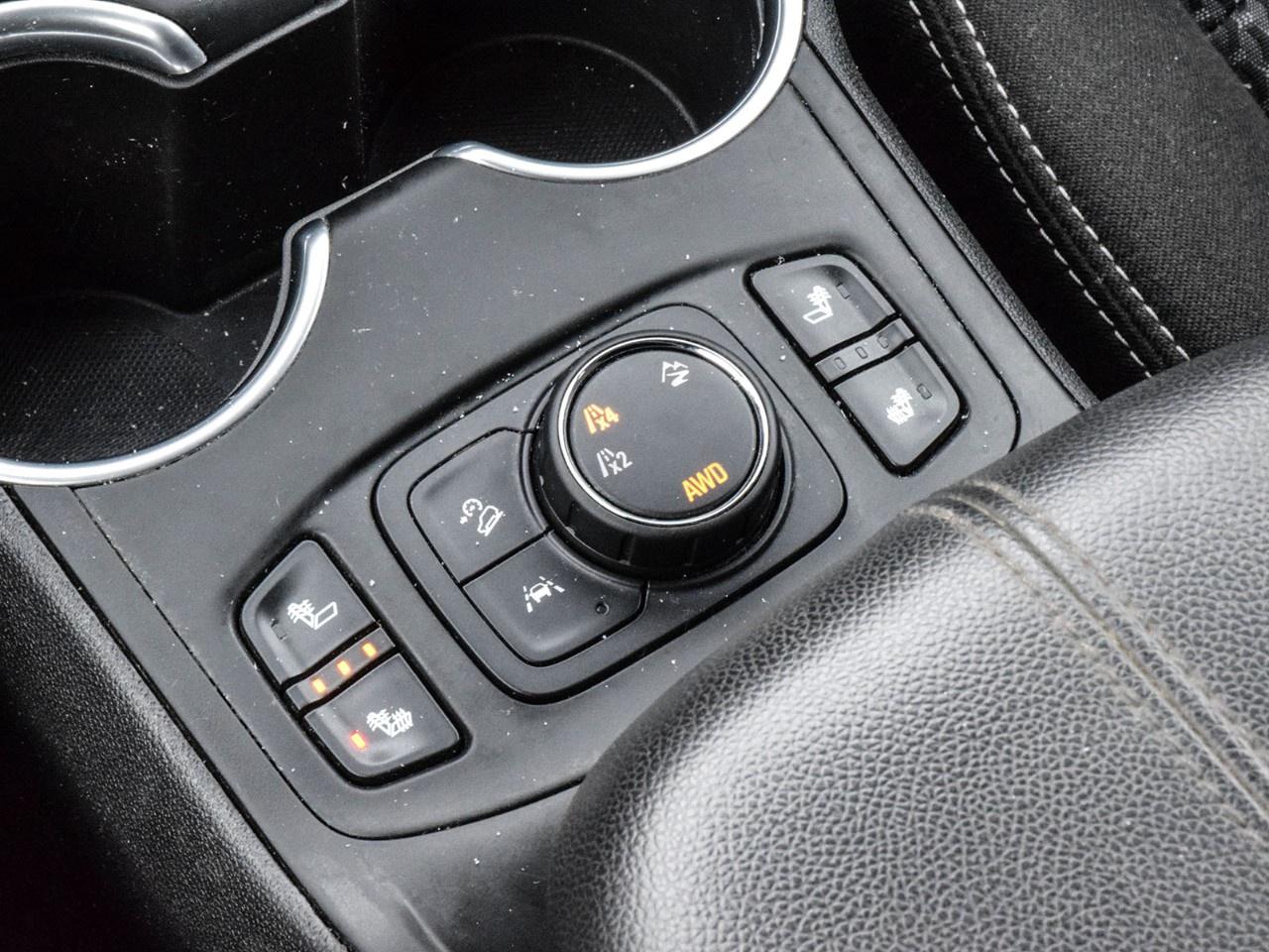 2022 GMC Terrain AWD SLE Photo