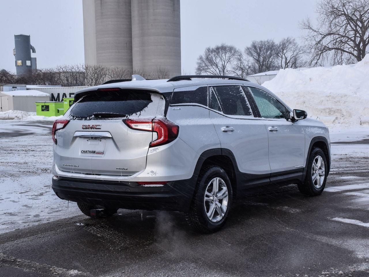2022 GMC Terrain AWD SLE Photo