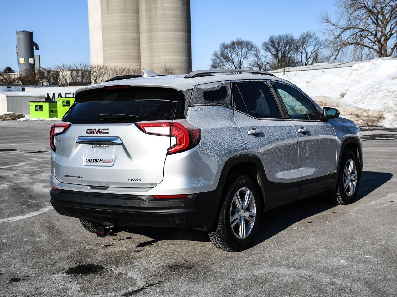 2022 GMC Terrain AWD SLE Photo