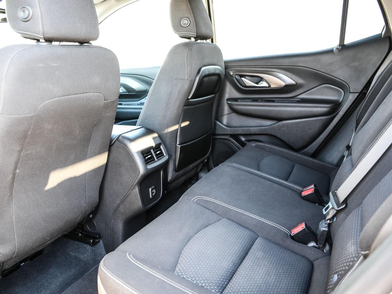 2022 GMC Terrain AWD SLE Photo