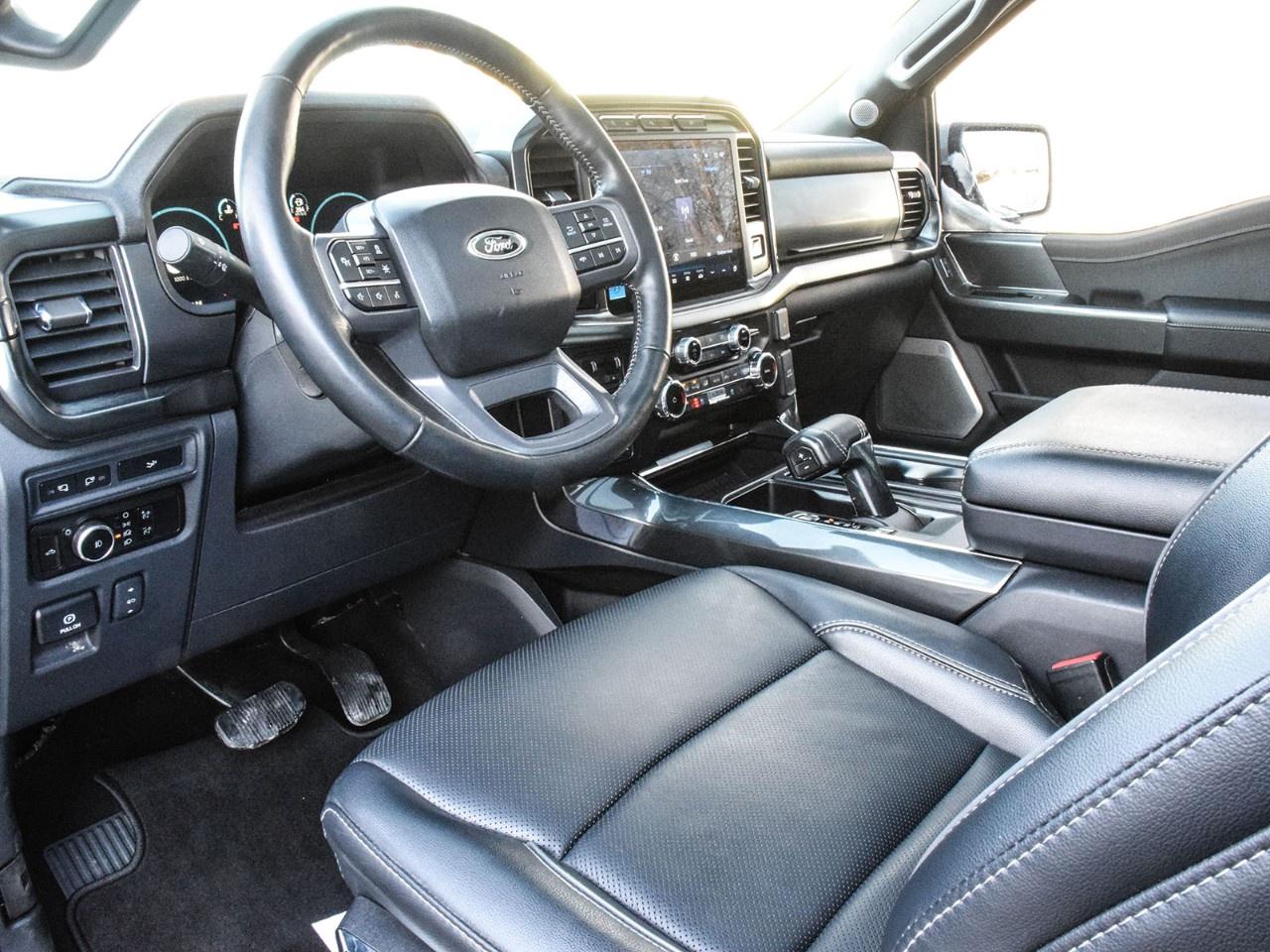 2023 Ford F-150 Lariat 4WD SuperCrew 5.5' Box Photo