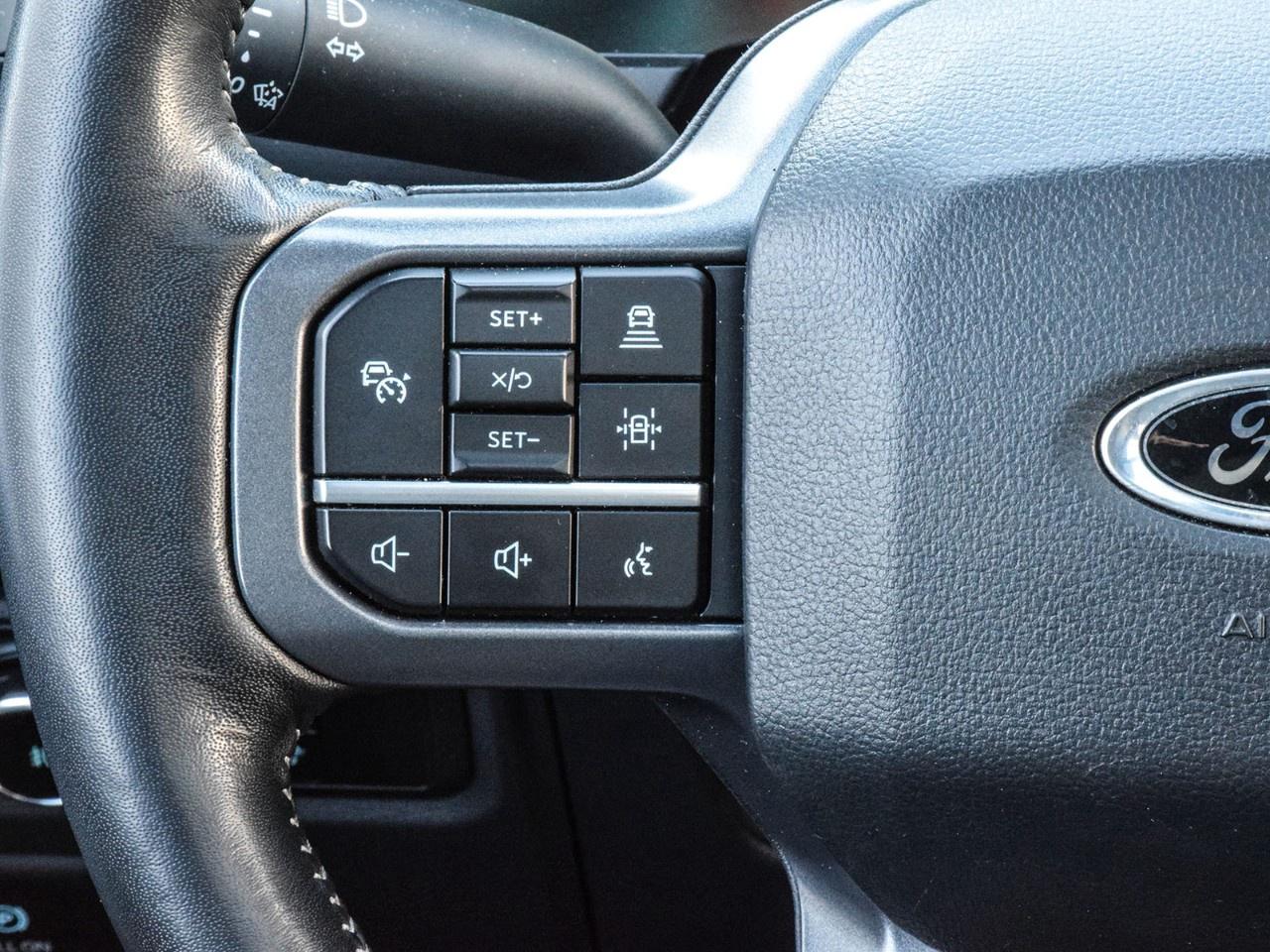 2023 Ford F-150 Lariat 4WD SuperCrew 5.5' Box Photo