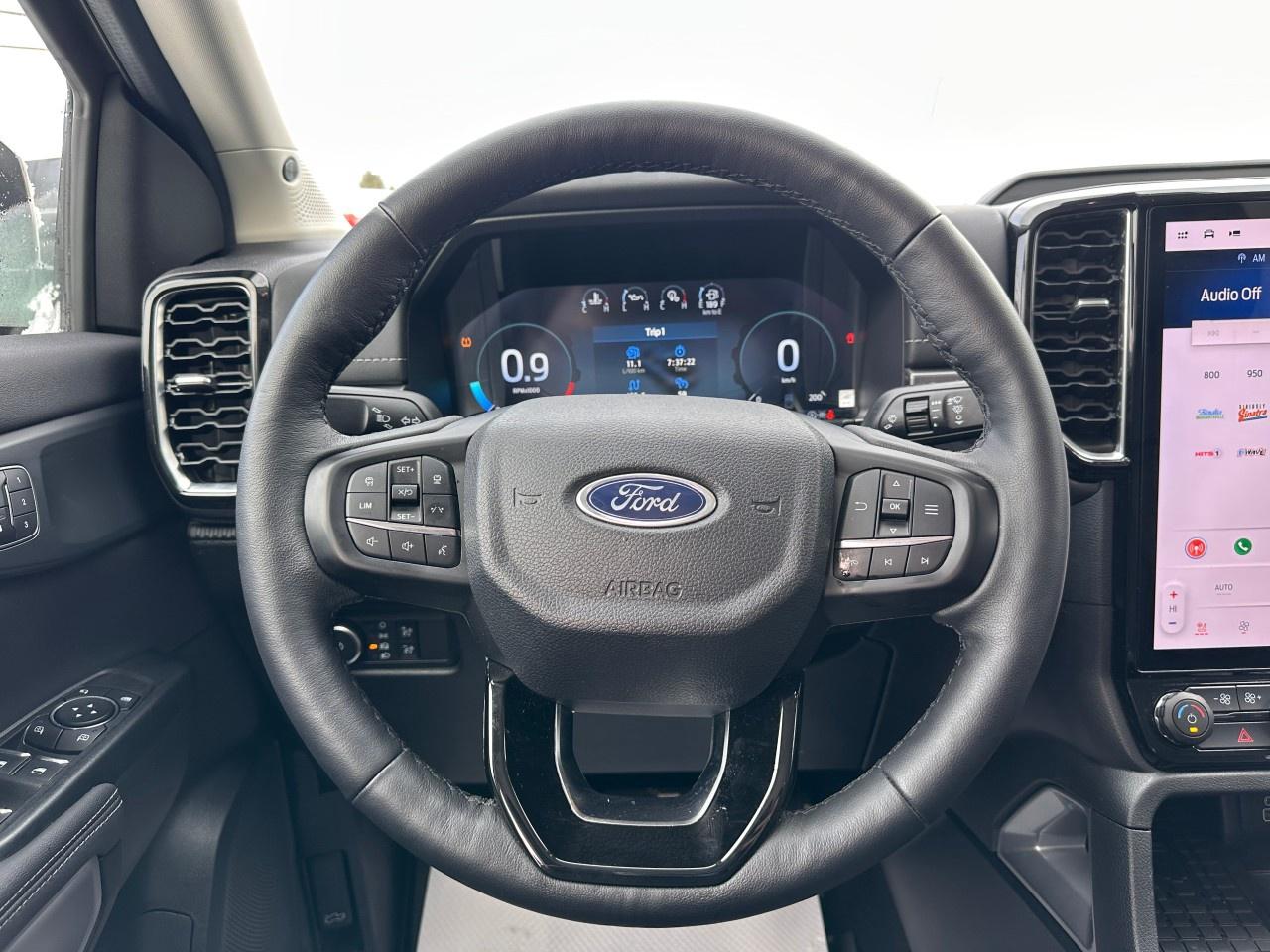 2025 Ford Ranger LARIAT 4WD SuperCrew 5' Box Photo