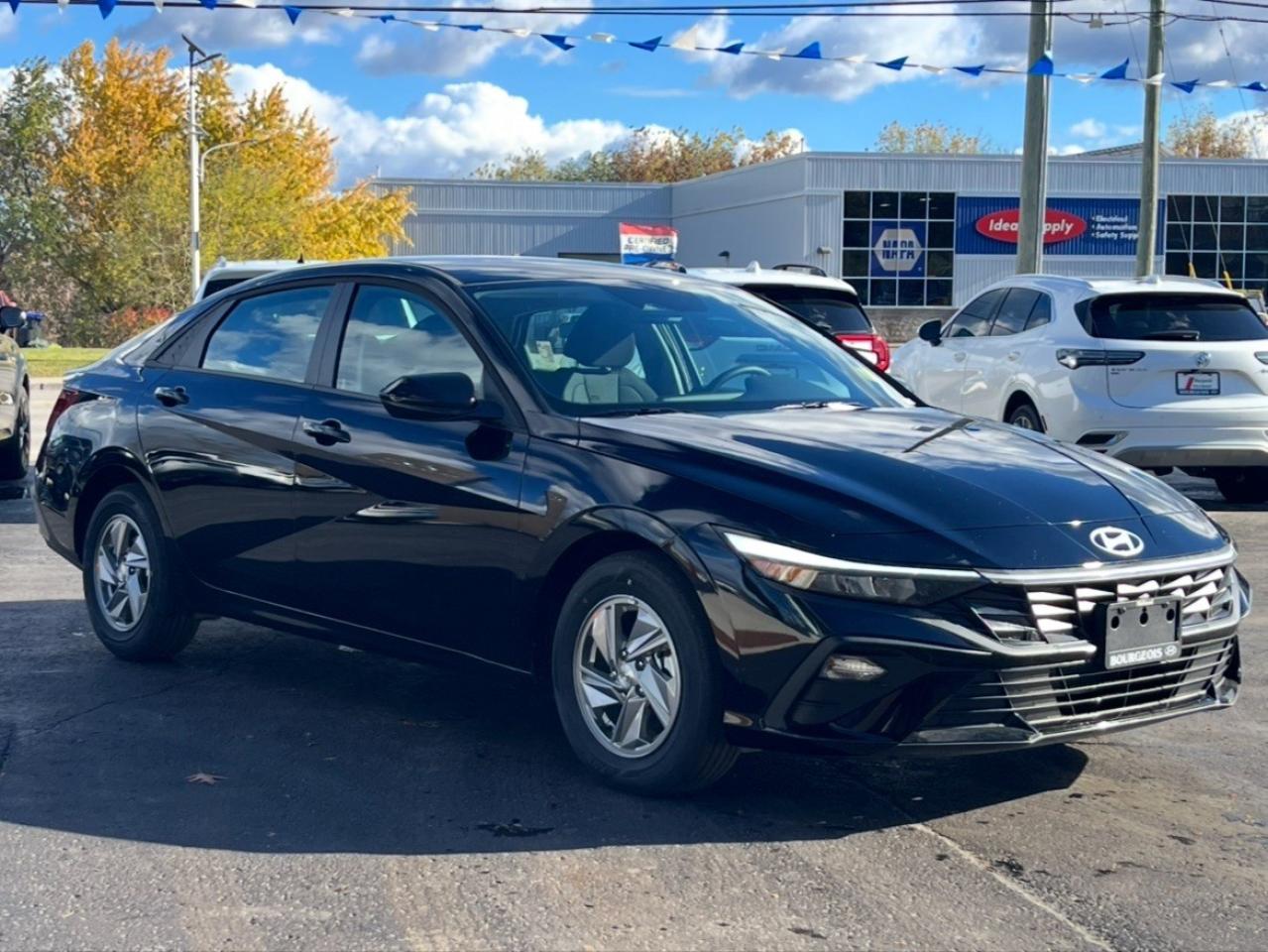 2026 Hyundai Elantra Essential IVT Photo