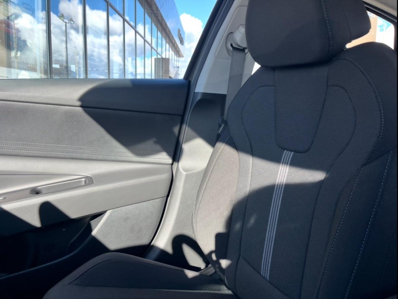 2026 Hyundai Elantra Essential IVT Photo