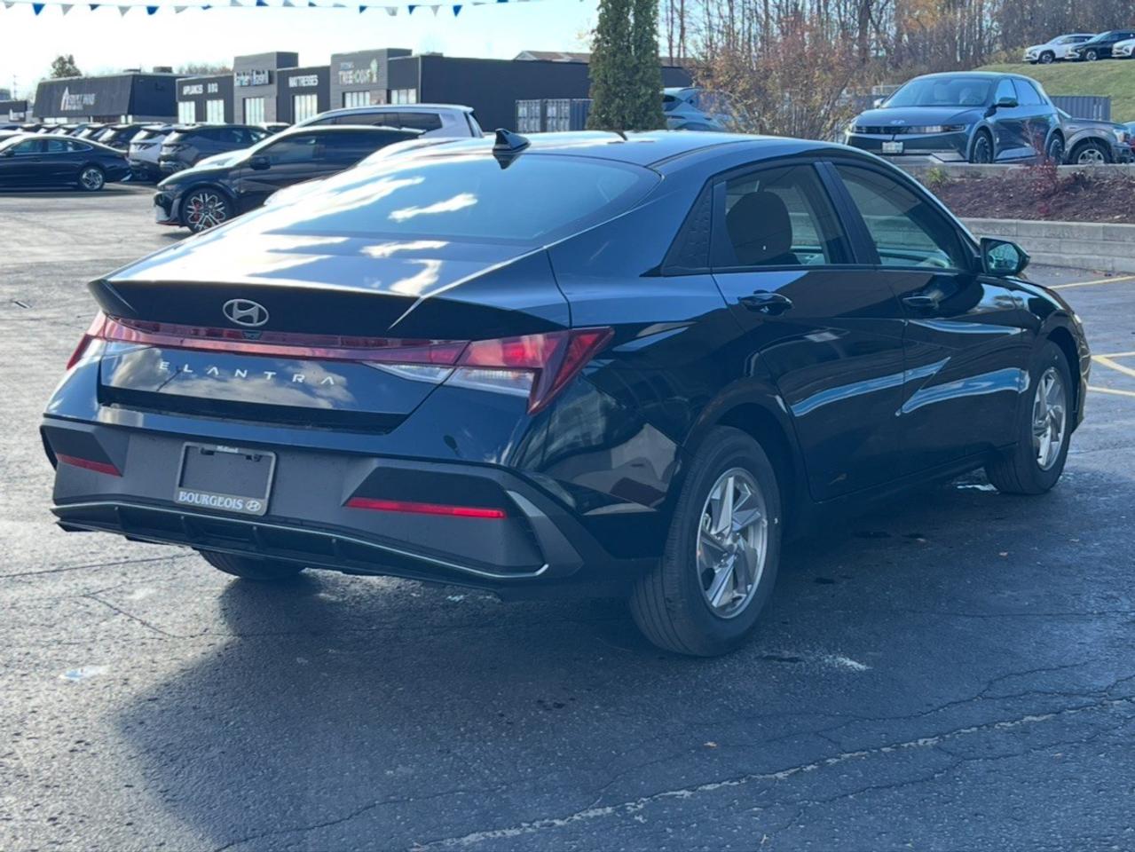 2026 Hyundai Elantra Essential IVT Photo