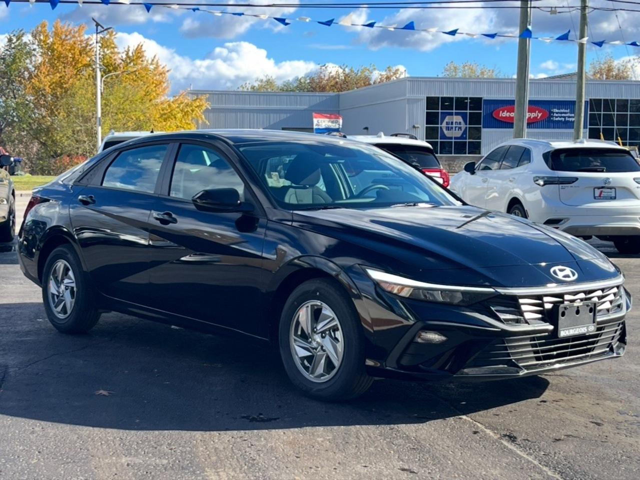 2026 Hyundai Elantra Essential IVT Photo